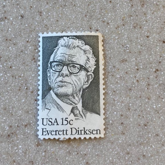 Stamp Collector Find! 15¢ Stamps - Picture 3 of 10